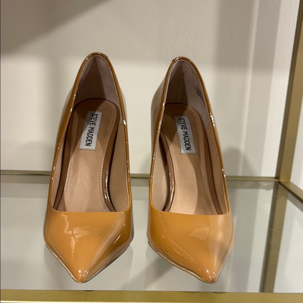 Steve Madden Tan Stiletto Heels